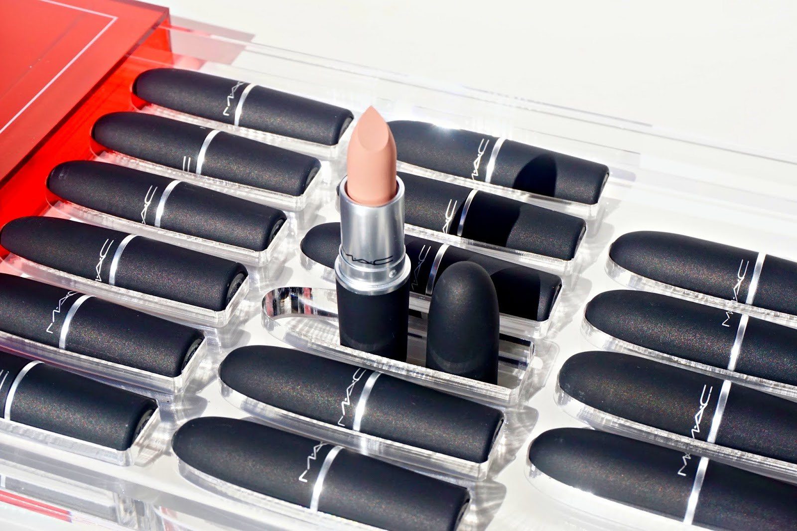 MAC Powder Kiss Lipstick and an Effortless Fall Look
