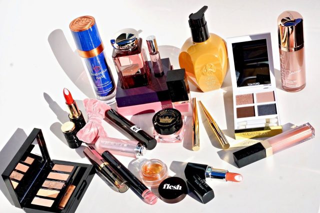 A Valentine’s Day Look + Gift-Giving Inspiration Galore
